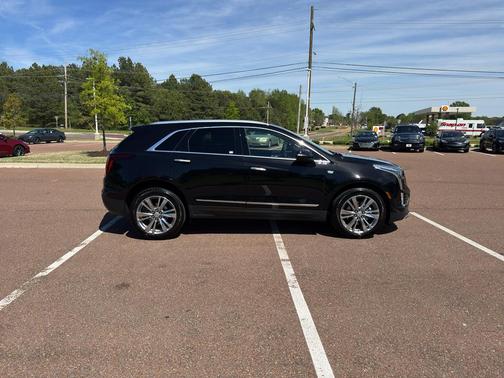 Stellar Black Metallic 2023 Cadillac XT5 Premium Luxury