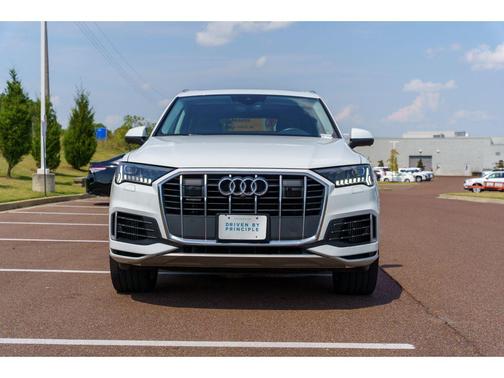 2023 Audi Q7 55 Premium Plus