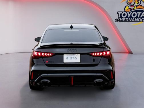 2025 Audi RS 3 TFSI quattro S tronic