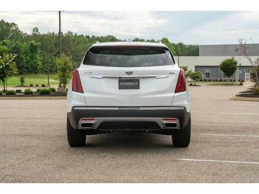 Crystal White Tricoat 2024 Cadillac XT5 Premium Luxury