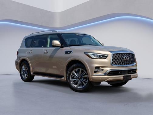2023 INFINITI QX80 Luxe
