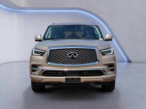 2023 INFINITI QX80 Luxe
