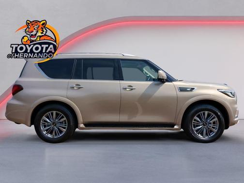 2023 INFINITI QX80 Luxe