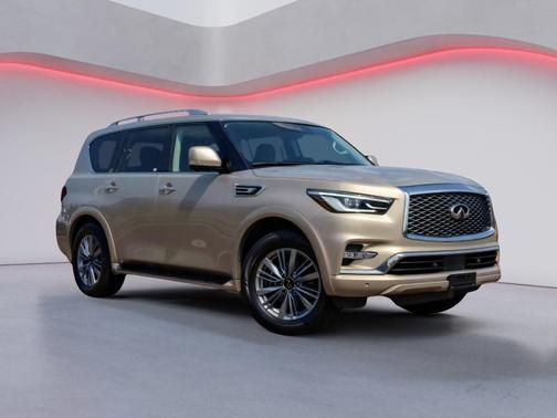 2023 INFINITI QX80 Luxe