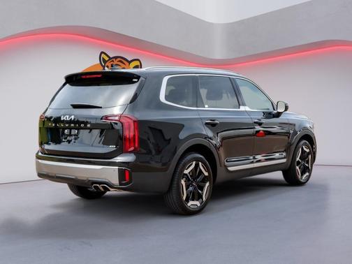 Ebony Black 2025 Kia Telluride S