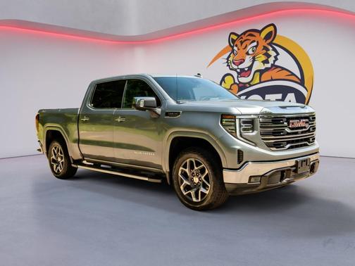 Sterling Metallic 2025 GMC Sierra 1500 SLT