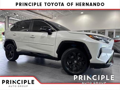 2022 Toyota RAV4 Hybrid SE