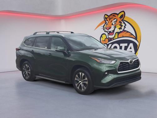 Cypress 2025 Toyota Highlander XLE