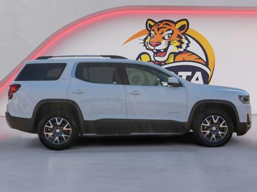 2023 GMC Acadia AWD SLT