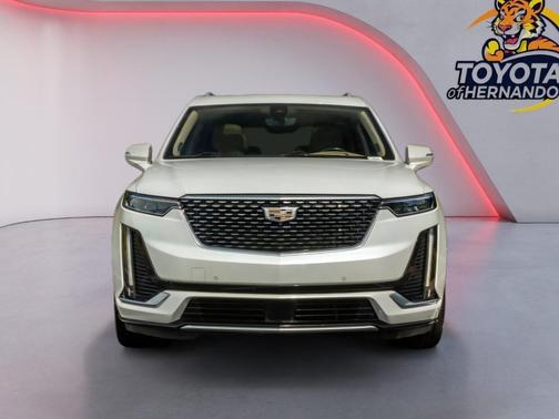 Crystal White Tricoat 2020 Cadillac XT6 Premium Luxury FWD