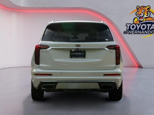 Crystal White Tricoat 2020 Cadillac XT6 Premium Luxury FWD