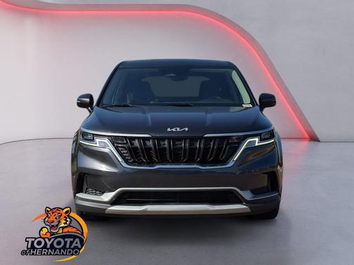 2022 Kia Carnival LX