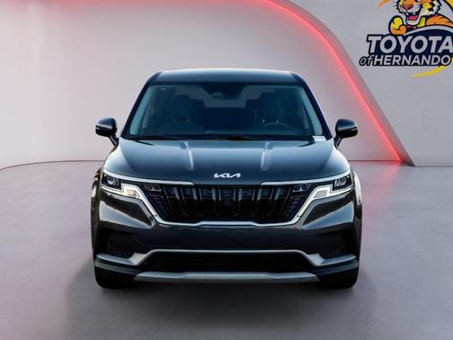 2022 Kia Carnival LX