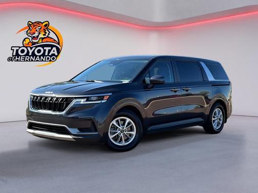 2022 Kia Carnival LX