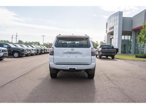 Ice Cap 2024 Toyota 4Runner SR5 Premium