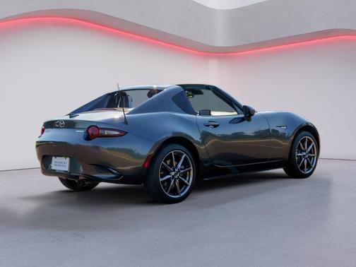 2021 Mazda MX-5 Miata RF Grand Touring