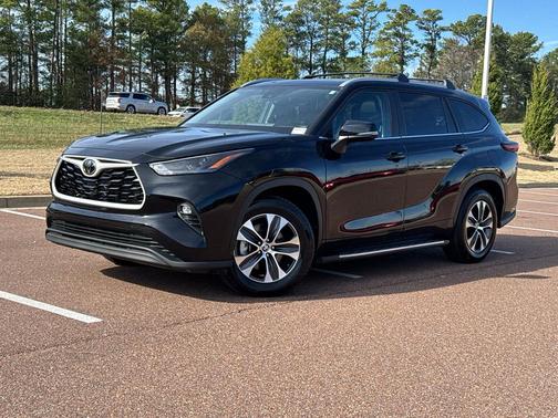 2025 Toyota Highlander XLE
