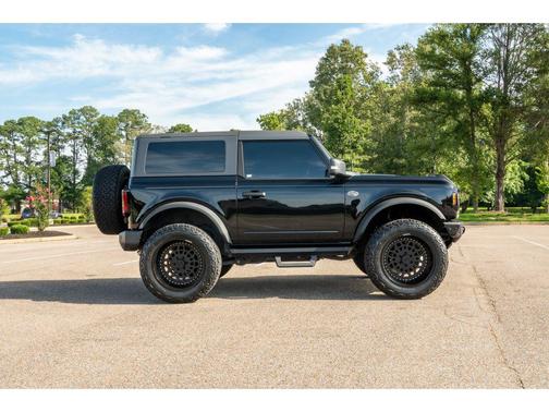 SHADOW BLACK 2022 Ford Bronco Wildtrak