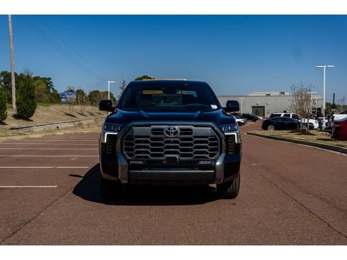 2026 Toyota Tundra Hybrid Platinum