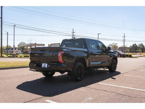 2026 Toyota Tundra Hybrid Platinum