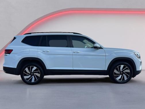 2024 Volkswagen Atlas 2.0T SE w/Technology 4MOTION