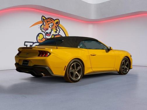 Yellow Splash Metallic Tri-coat 2024 Ford Mustang EcoBoost Premium