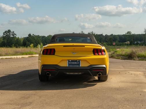 Yellow Splash Metallic Tri-coat 2024 Ford Mustang EcoBoost Premium