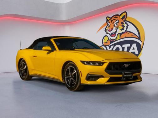 Yellow Splash Metallic Tri-coat 2024 Ford Mustang EcoBoost Premium