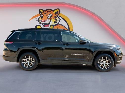Diamond Black Crystal Pearlcoat 2024 Jeep Grand Cherokee L Limited