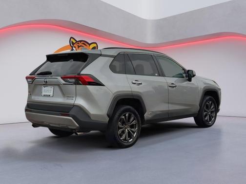 2022 Toyota RAV4 Hybrid Limited