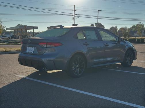 2026 Toyota Corolla Hybrid SE