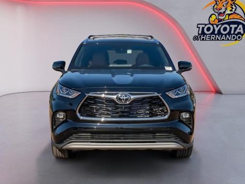 Midnight Black Metallic 2026 Toyota Highlander Hybrid Platinum
