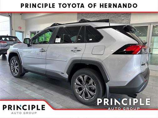 2025 Toyota RAV4 Hybrid XLE Premium