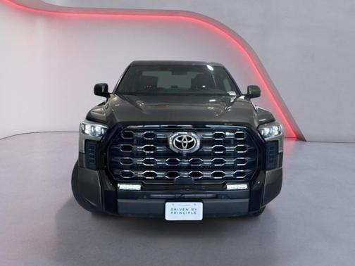 2022 Toyota Tundra Platinum