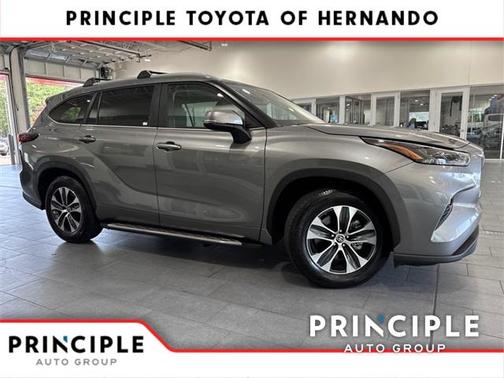 2025 Toyota Highlander XLE