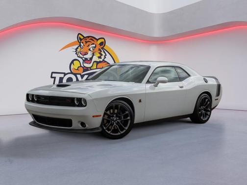 White Knuckle Clearcoat 2021 Dodge Challenger R/T Scat Pack