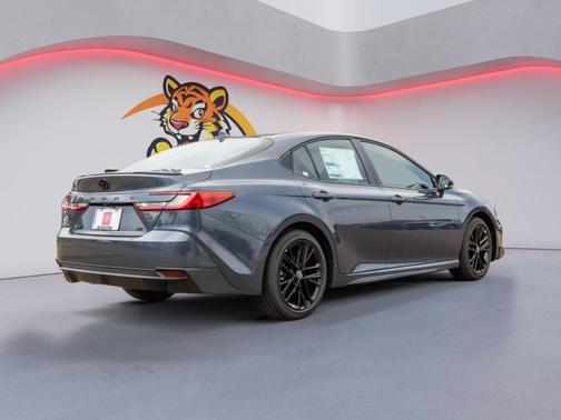 Dark Cosmos 2026 Toyota Camry SE