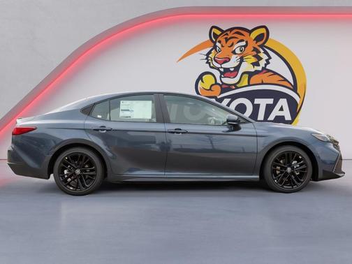 Dark Cosmos 2026 Toyota Camry SE