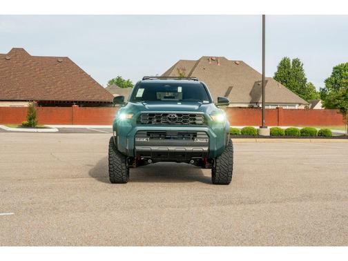 Everest 2026 Toyota 4Runner TRD Off Road Premium