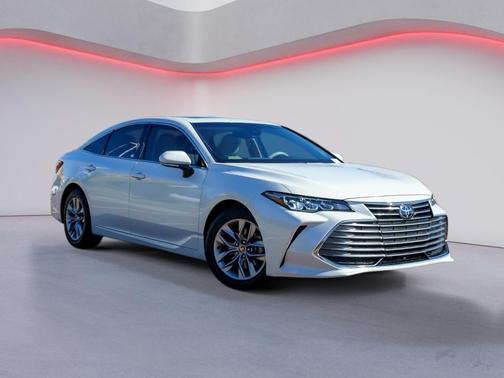2021 Toyota Avalon XLE