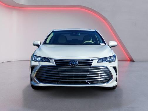 2021 Toyota Avalon XLE