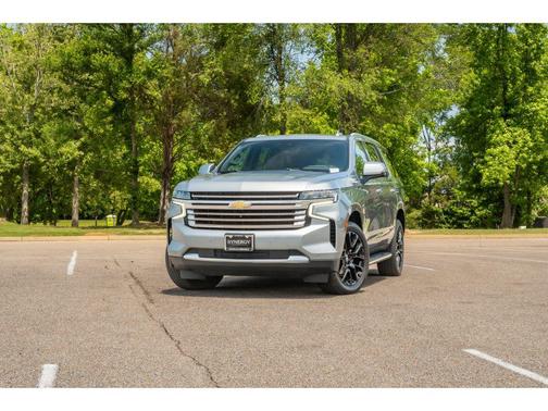 Sterling Gray Metallic 2023 Chevrolet Tahoe 4WD High Country