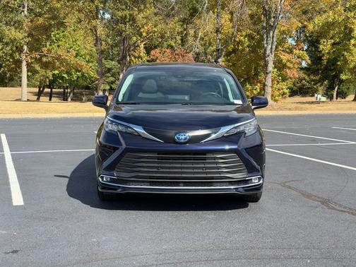 Blueprint 2024 Toyota Sienna XLE