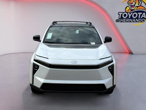 Wind Chill Pearl 2026 Toyota bZ XLE Plus