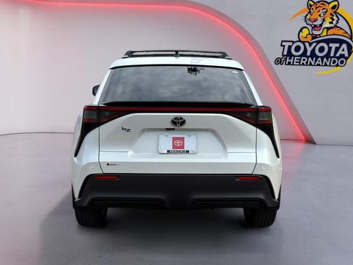 Wind Chill Pearl 2026 Toyota bZ XLE Plus