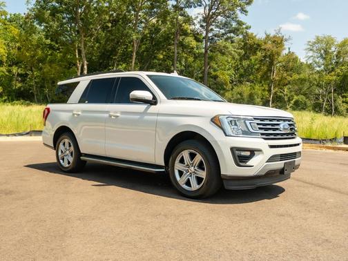 White Platinum Metallic Tri-Coat 2019 Ford Expedition XLT