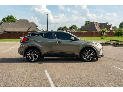 Bronze Oxide 2021 Toyota C-HR XLE