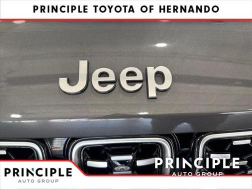 Baltic Gray Metallic Clearcoat 2022 Jeep Grand Cherokee L Summit Reserve