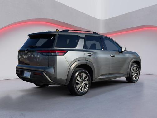 2025 Nissan Pathfinder SV 4WD