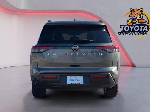 2025 Nissan Pathfinder SV 4WD